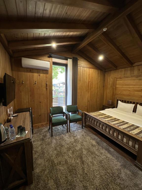 Le Chalet Mont And Restaurant Chorwoq Экстерьер фото